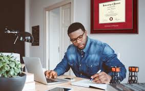 What Are University Online Courses and How Do They Work?